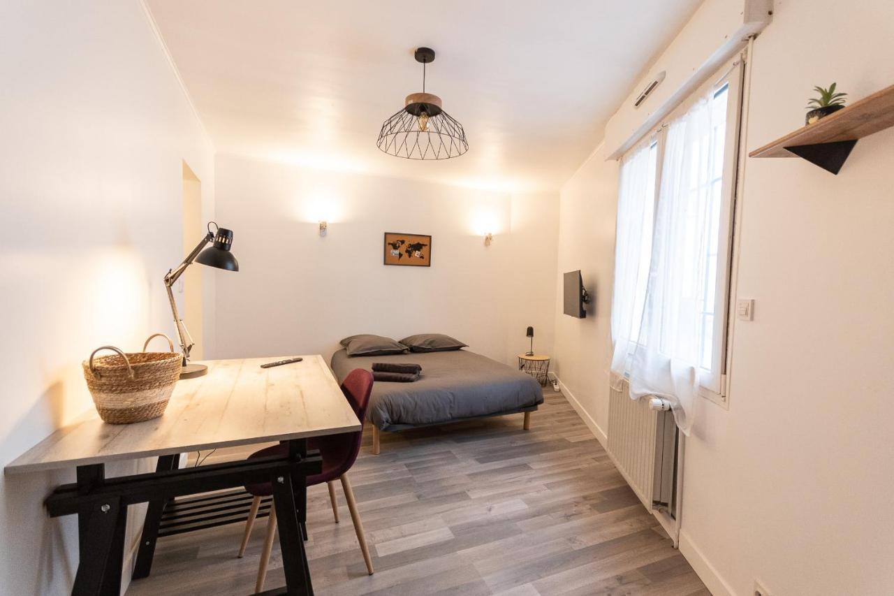 La Bigote-Ideal Groupe-6 Chambres-Billard-Terrasse Angers Exterior photo